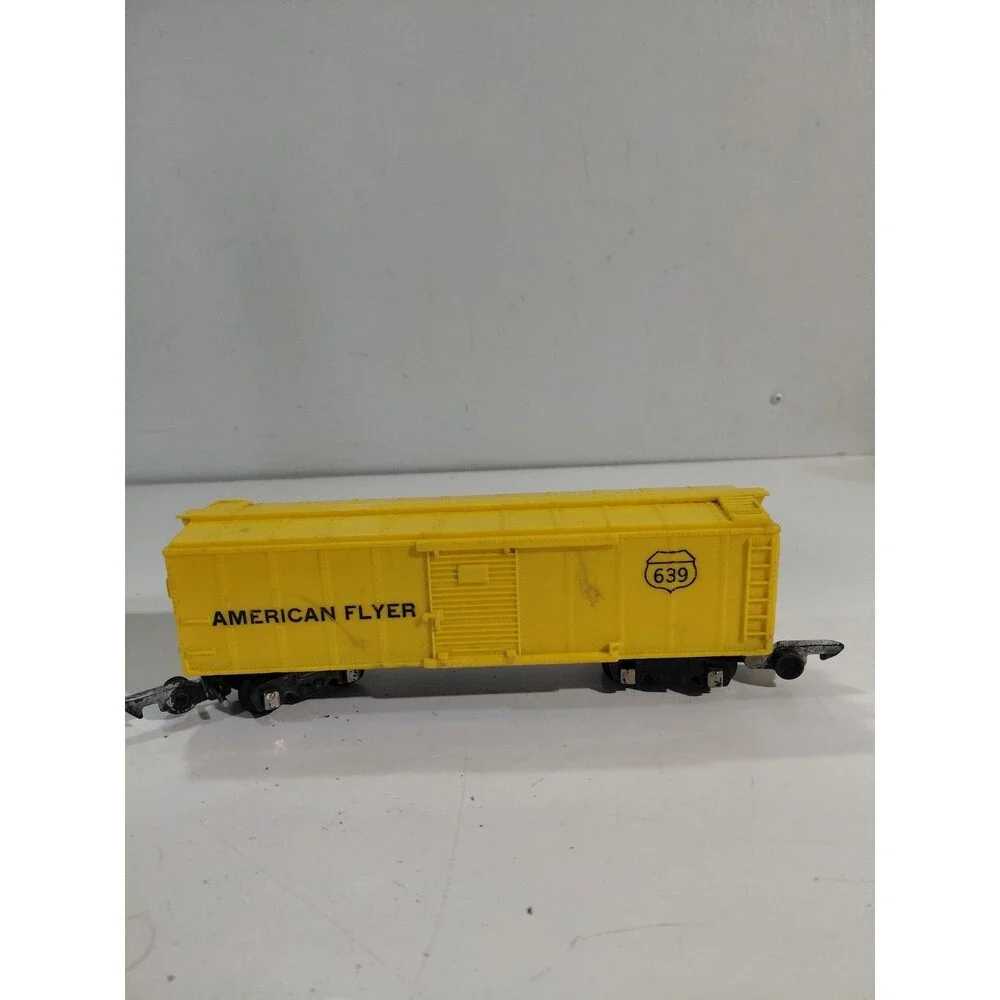 American Flyer 639 Electric Trains S Gauge Model Railroad Yellow Boxcar